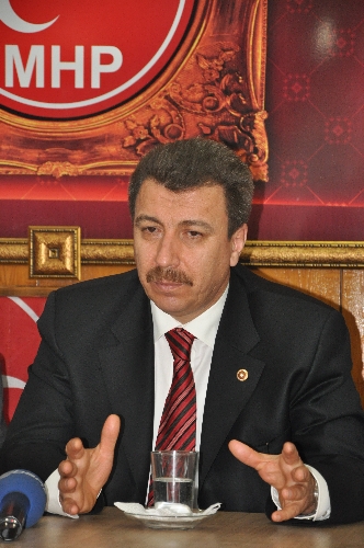 MHP'li vekil istifaları değerlendirdi
