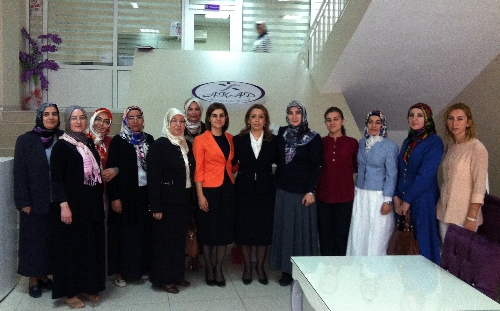 Milletvekili Çalık: Önceliğimiz kadınların kendisini güçlü hissettiği toplum