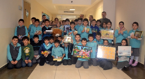 Minik öğrencilerden Suriyeli çocuklara anlamlı yardım
