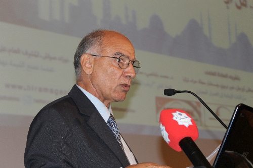 Mısırlılar, üç farklı kentte 'hizmet' için salonlara koştu