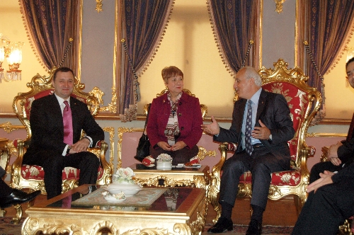 Moldova Başbakanı Filat, Vali Mutlu'yu ziyaret etti