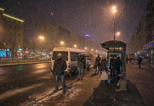 Moskova ve St. Petersburg beyaza büründü