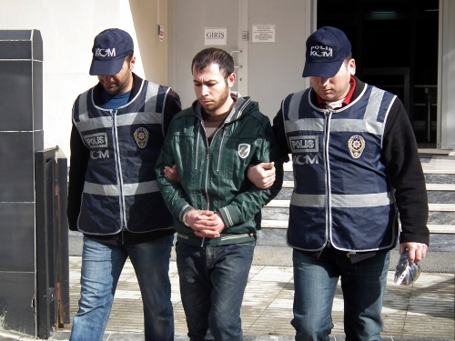 Motorlu kurye 6,8 kilogram uyuşturucuyla yakalandı
