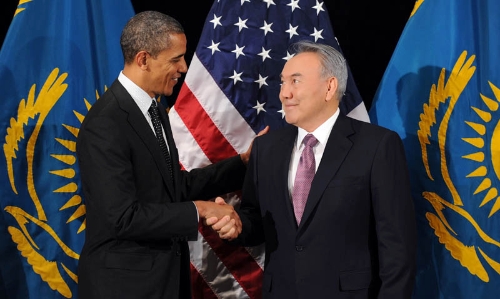 Nazarbayev Obama'ya tebrik mesajı yolladı