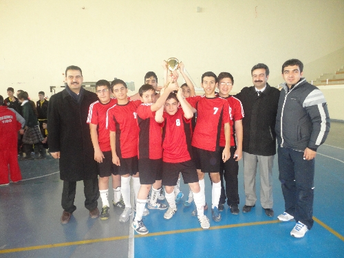 Nevbahar Koleji futsalda Van birincisi oldu