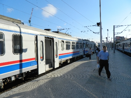 Ödemiş-İzmir tren seferleri rötarlı yapılıyor