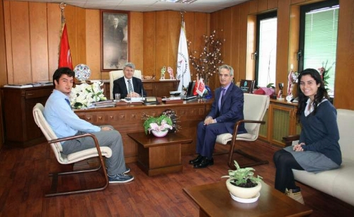 Öğrencilerden Milli Eğitim Müdürü Gülsar'a başarı sözü
