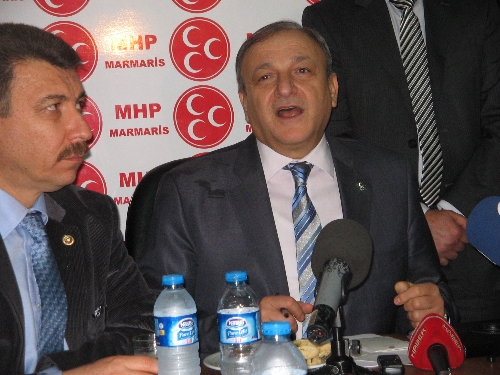 Oktay Vural: PKK'yı ak PKK diye millete pazarlıyorlar