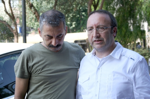 Öldürülen öğretmenin ailesi, karşı tarafın açıklamalarını samimi bulmadı