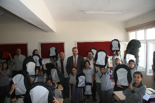 ÖNDER, Mardinli öğrencileri unutmadı