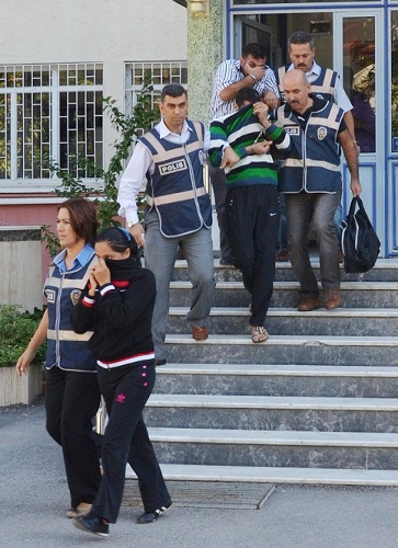 Osmaniye'de fuhuş çetesi operasyonu: 8 kişi tutuklandı