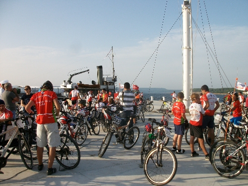 Pedal çevirerek kuruluştan kurtuluşa vardılar