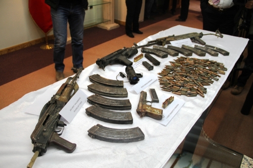 PKK'lıların sığınağından silah ve mühimmat çıktı