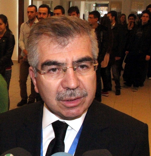 Prof. Arı: Oy kaygısı taşımayan Obama, Filistin konusunda süreci hareketlendirir