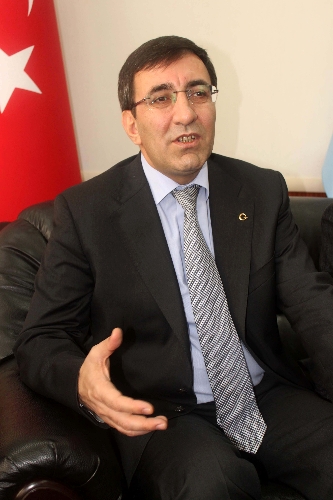 'Provokasyon ve engellemelere rağmen milletin hayrına olanı yapacağız'