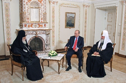 Putin, Gürcü Patriği II. İlya ile görüştü