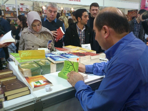 Reşit Haylamaz, TÜYAP'ta okurlarıyla buluştu