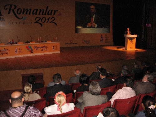 Roman vatandaşlar, sorunlarına çözüm arıyor
