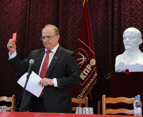 Rus muhalif lider Zyuganov: 2 trilyon dolar ülkeden kaçtı
