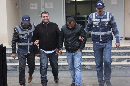 Sahte evraklarla araç muayenesi yaptırmışlar
