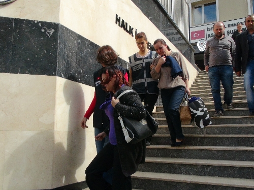 Sahte şirketle 327 bin lira dolandırmışlar