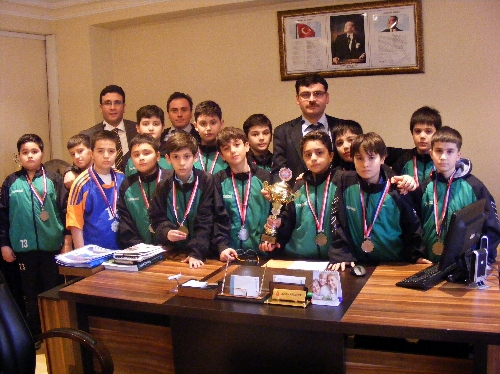 Samanyolu hentbolde Ankara ikincisi oldu