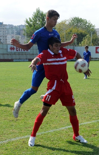 Samsunspor U17 takımı yönetimin yüzünü güldürdü