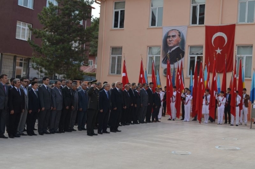 Sarıkaya ve Aydıncık'ta Cumhuriyet Bayramı törenle kutlandı