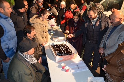 Şefkat Tepe oyuncuları kandili sette kutladı