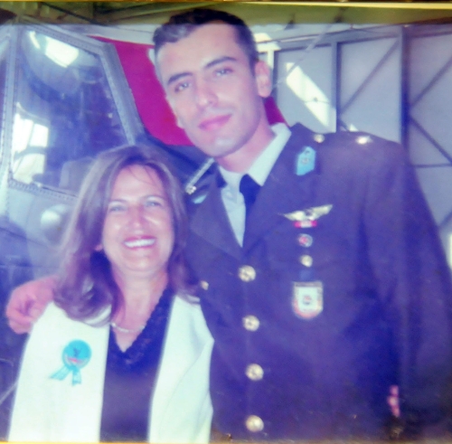 Şehit Anıl Barış Çetin'in Turgutlu'daki baba evinde yas var