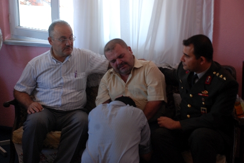 Şehit asker köyünü yasa boğdu