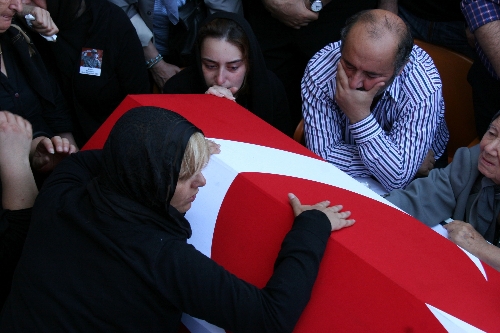 Şehit Onbaşı Onur Fikret Dülger'in naaşı memleketi Trabzon'a getirildi
