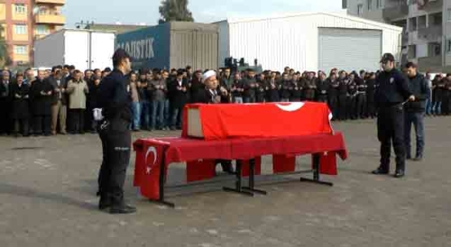 Şehit polis memuru Bektaş için Cizre'de tören düzenlendi