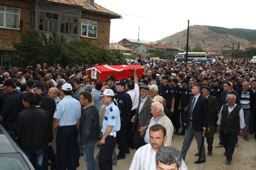 Şehit polis memuru Bülbül, memleketinde toprağa verildi