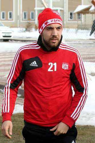 Sercan Yıldırım, Sivasspor'a transfer oldu