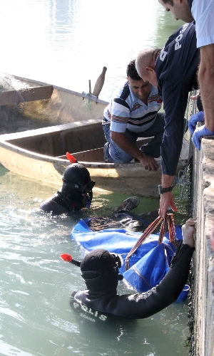 Seyhan Nehri'nde erkek cesedi bulundu