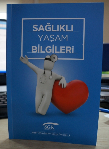 SGK'dan, hastalık hastası 2 milyon kişiye 'Sağlıklı Yaşam' kitapçığı (Özel)