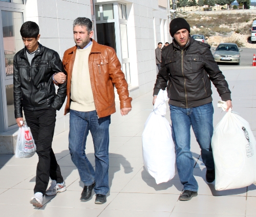 Silifke'de 30 kilo esrar yakalandı
