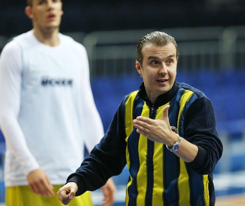 Simone Pianigiani: Gerçek şampiyona Top 16 turuyla birlikte başlayacak