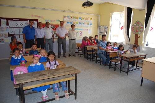 Sındırgı'da ilk ders zili çaldı