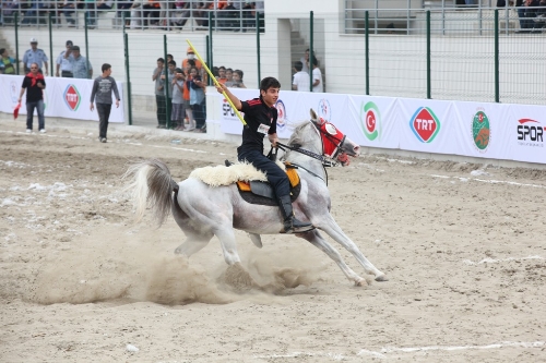 Sivaslı ciritçiler, Erzurumluları yendi