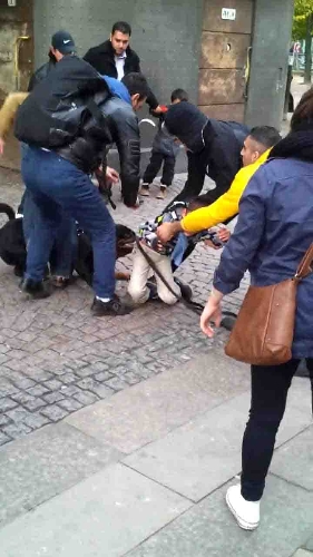 Sokak ortasında 6 yaşındaki çocuğa köpek saldırısı dehşeti