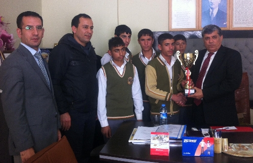 Sürekli Köyü voleybolda şampiyon