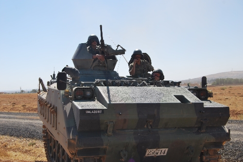 Suriye sınırına uçaksavar ve askeri personel sevkiyatı