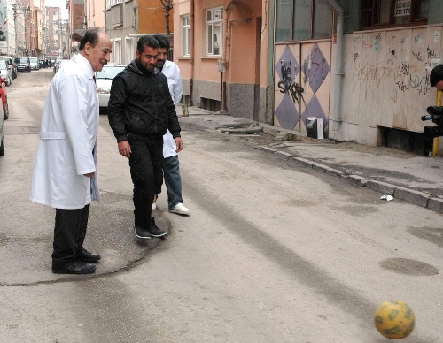Suriye'de kaybettiği bacağına Türkiye'de protez takıldı