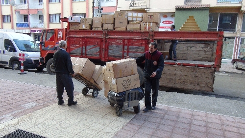 Suriyeliler için Eskişehir'den toplanan yardımlar yola çıktı