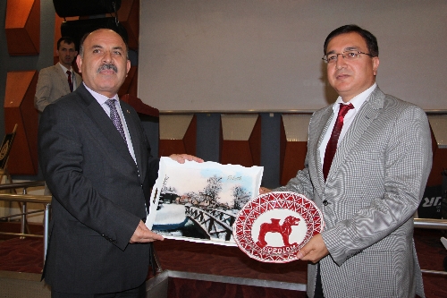 Tarihi ve kültürel miraslardan oluşan hediyelik ürünler görücüye çıktı