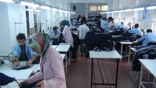 Tatvan'dan 20 ülkeye eşofman ihraç ediyor