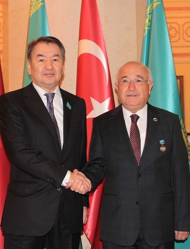 TBMM Başkanı Çiçek Kazakistan Senatosu'nda