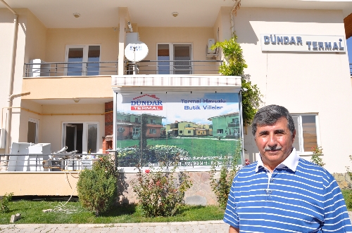 Tedavi için geldi, şifa bulunca Afyon'a termal tatil köyü kurdu